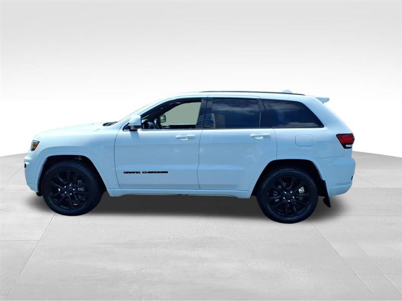 Jeep Grand Cherokee Laredo 2WD 2020