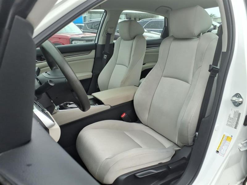Honda Accord LX CVT 2022