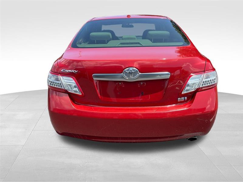 Toyota Camry Hybrid Sedan 2010