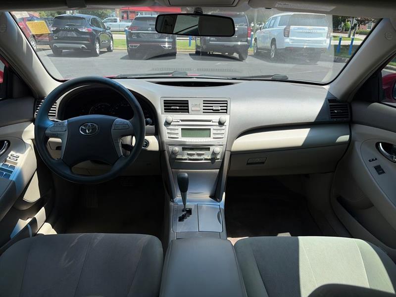 Toyota Camry Hybrid Sedan 2010