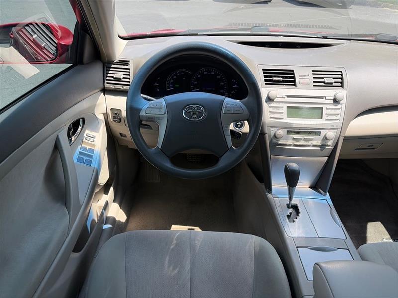 Toyota Camry Hybrid Sedan 2010
