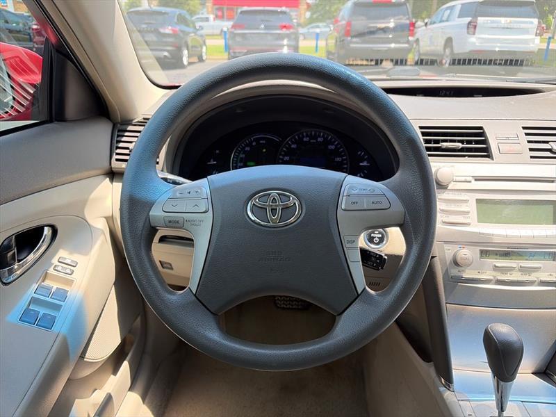 Toyota Camry Hybrid Sedan 2010