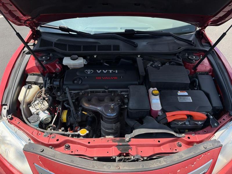 Toyota Camry Hybrid Sedan 2010
