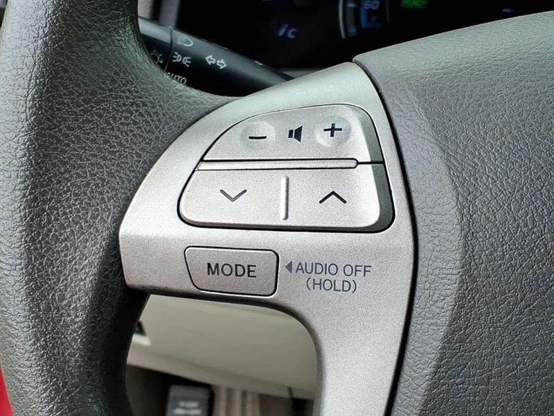 Toyota Camry Hybrid Sedan 2010