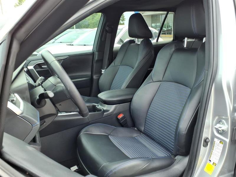 Toyota RAV4 Hybrid XSE 2025