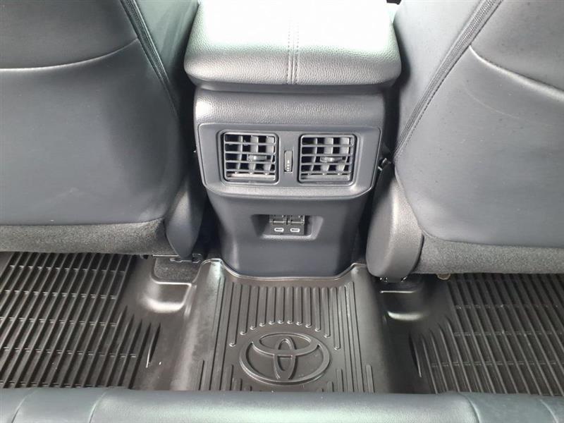 Toyota RAV4 Hybrid XSE 2025