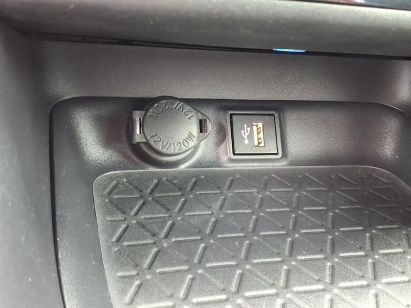 Toyota RAV4 Hybrid XSE 2025