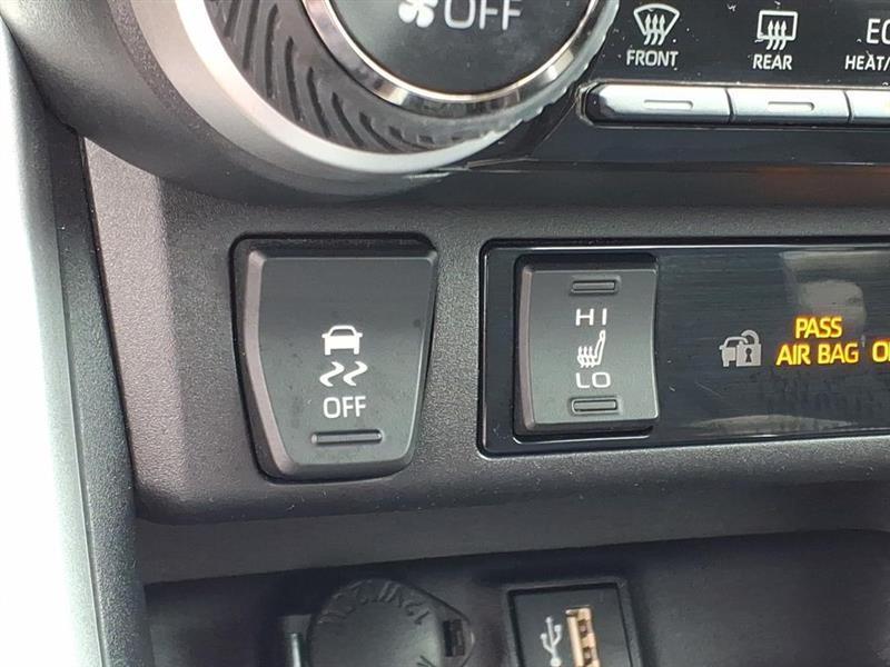 Toyota RAV4 Hybrid XSE 2025