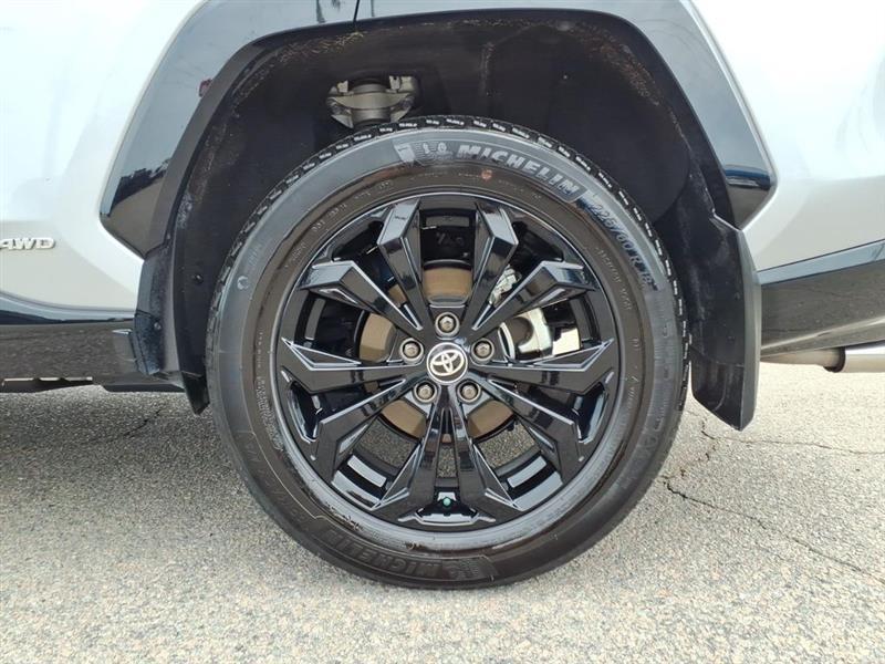 Toyota RAV4 Hybrid XSE 2025