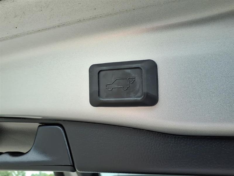 Toyota RAV4 Hybrid XSE 2025