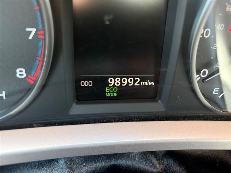 Toyota RAV4 LE FWD 2018