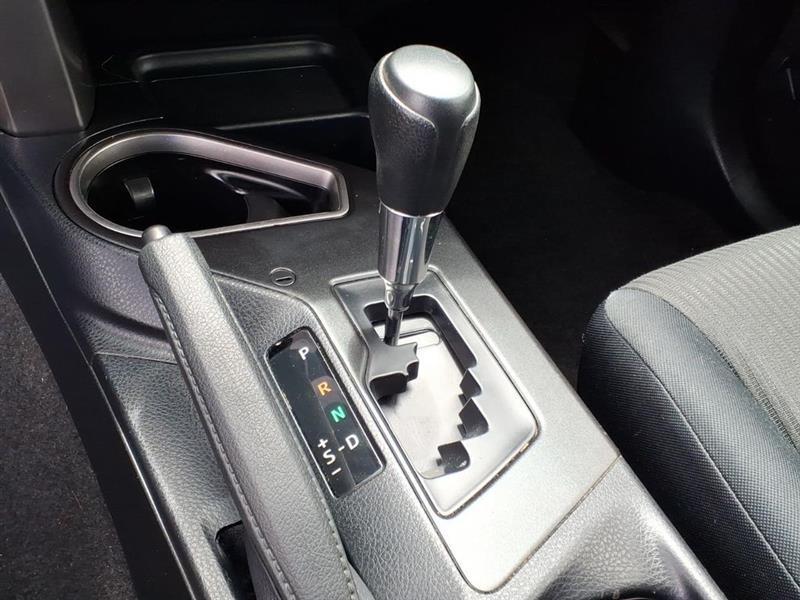 Toyota RAV4 LE FWD 2018