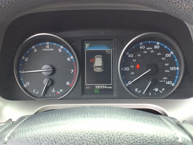 Toyota RAV4 LE FWD 2018