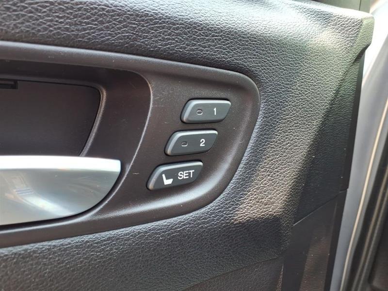 Acura MDX 9-Spd AT w/ Tech & AcuraWatch Plus 2016