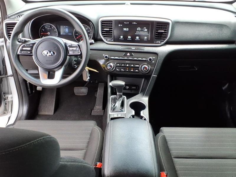 Kia Sportage LX FWD 2021