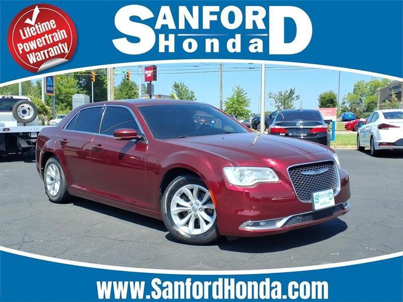 2016 Chrysler 300 Limited RWD