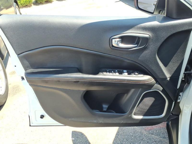 Jeep Compass Latitude FWD 2020