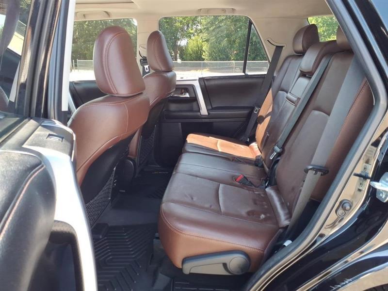 Toyota 4Runner Limited 2WD V6 2015