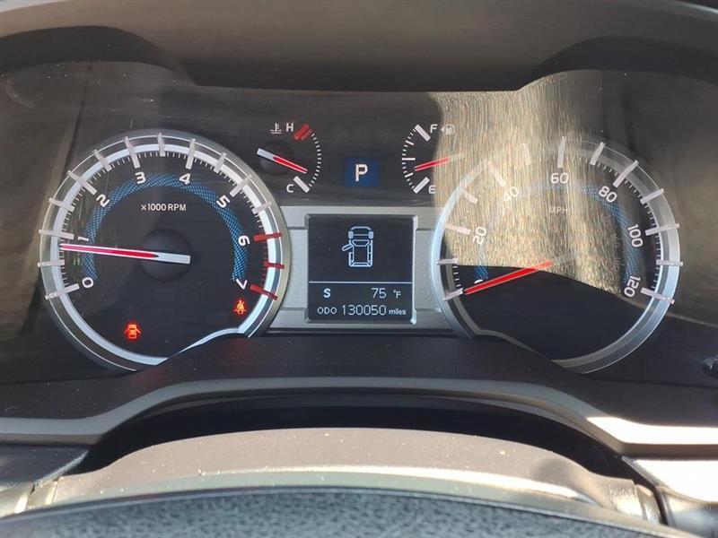 Toyota 4Runner Limited 2WD V6 2015