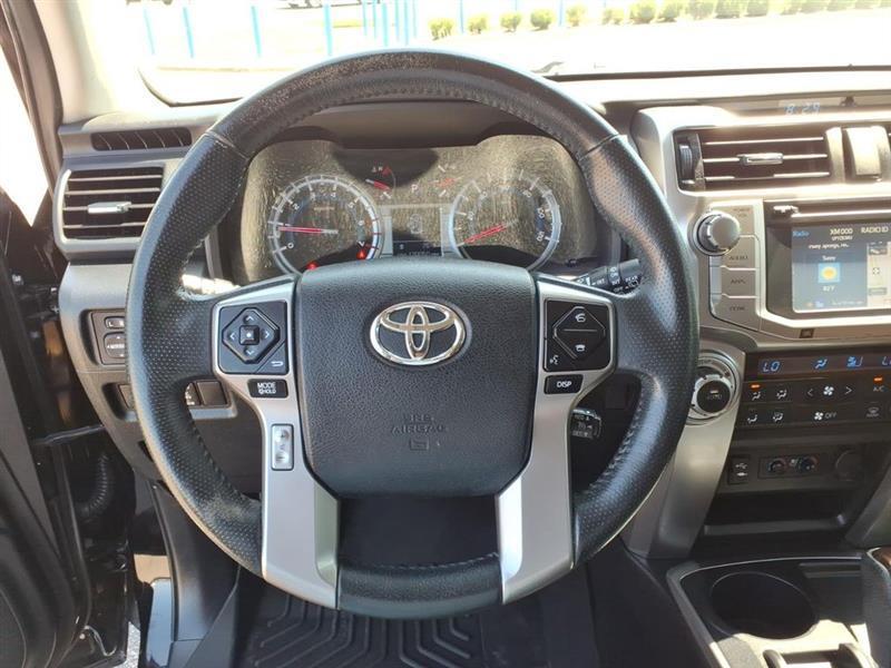 Toyota 4Runner Limited 2WD V6 2015
