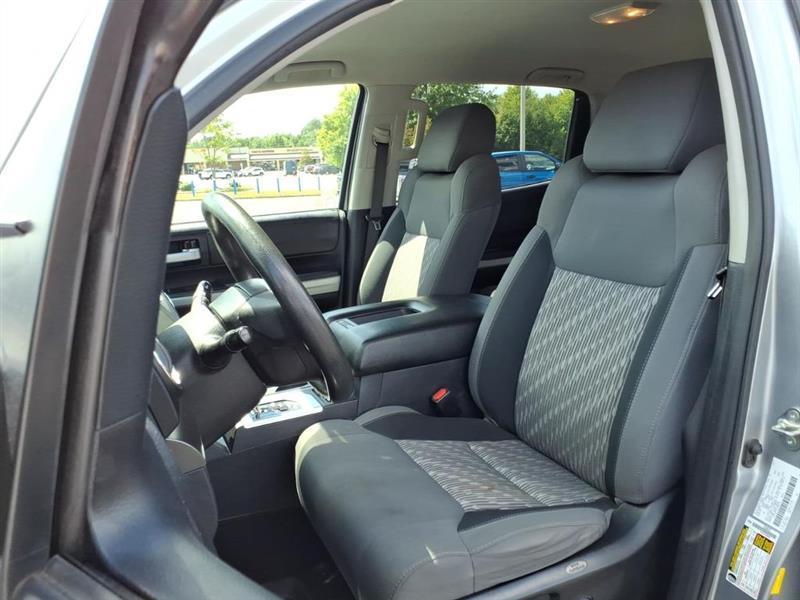 Toyota Tundra SR5 5.7L V8 CrewMax 4WD 2020