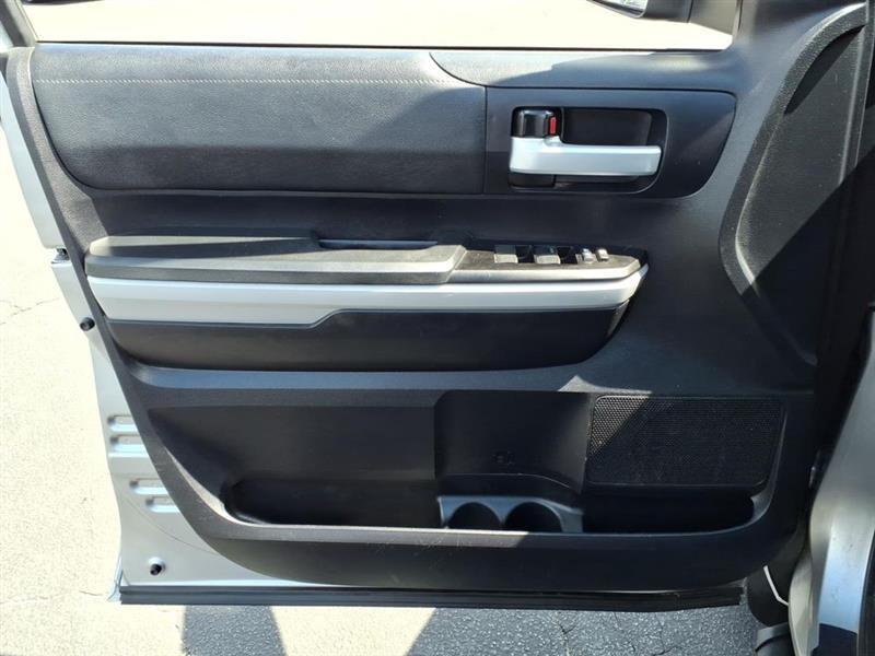 Toyota Tundra SR5 5.7L V8 CrewMax 4WD 2020