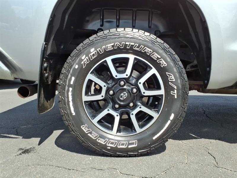 Toyota Tundra SR5 5.7L V8 CrewMax 4WD 2020