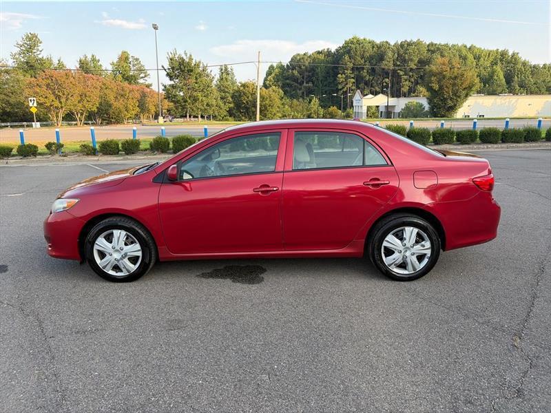 Toyota Corolla LE 4-Speed AT 2010