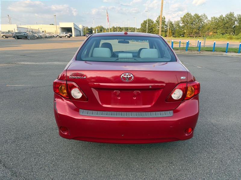 Toyota Corolla LE 4-Speed AT 2010