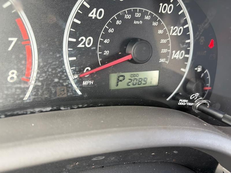 Toyota Corolla LE 4-Speed AT 2010
