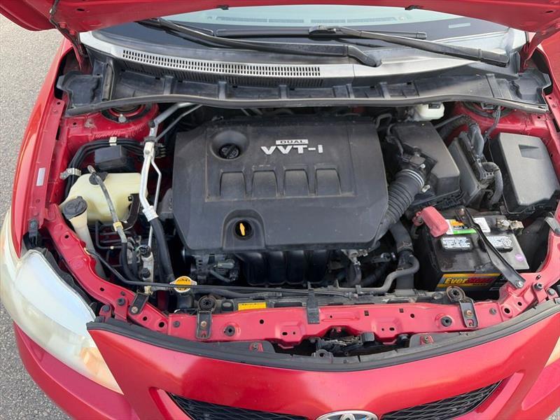Toyota Corolla LE 4-Speed AT 2010