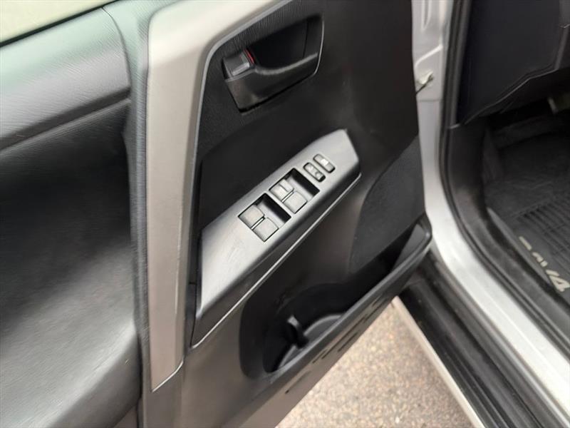 Toyota RAV4 LE AWD 2018