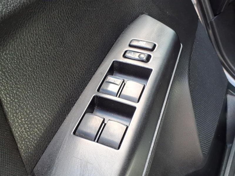 Toyota RAV4 LE AWD 2018