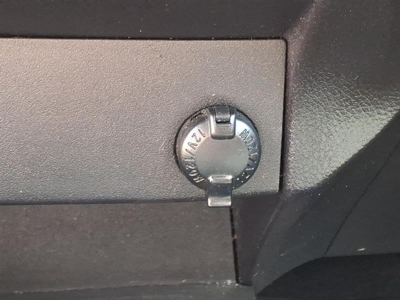 Toyota RAV4 LE AWD 2018