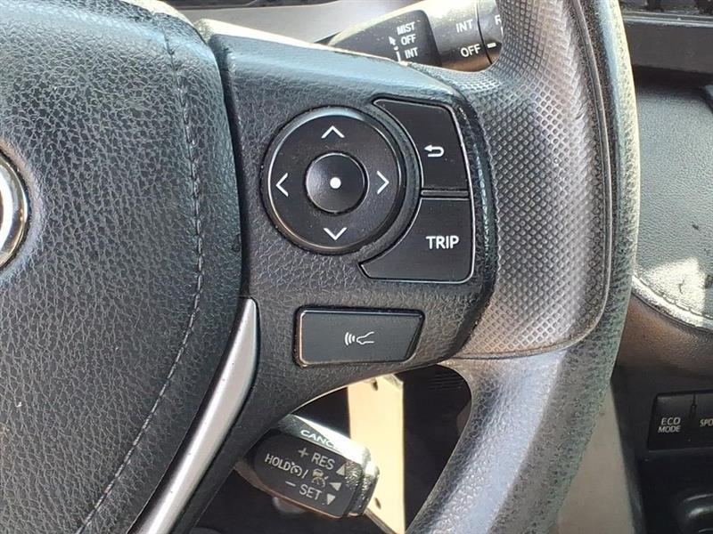 Toyota RAV4 LE AWD 2018