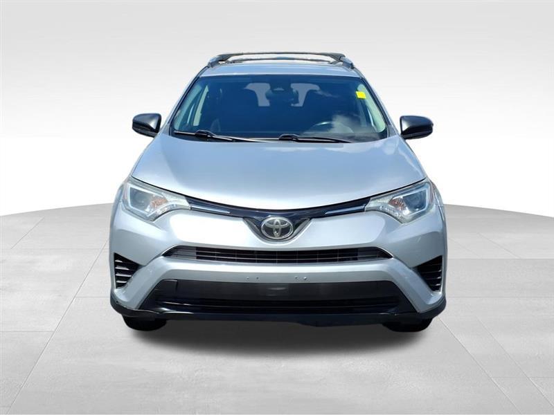 Toyota RAV4 LE AWD 2018