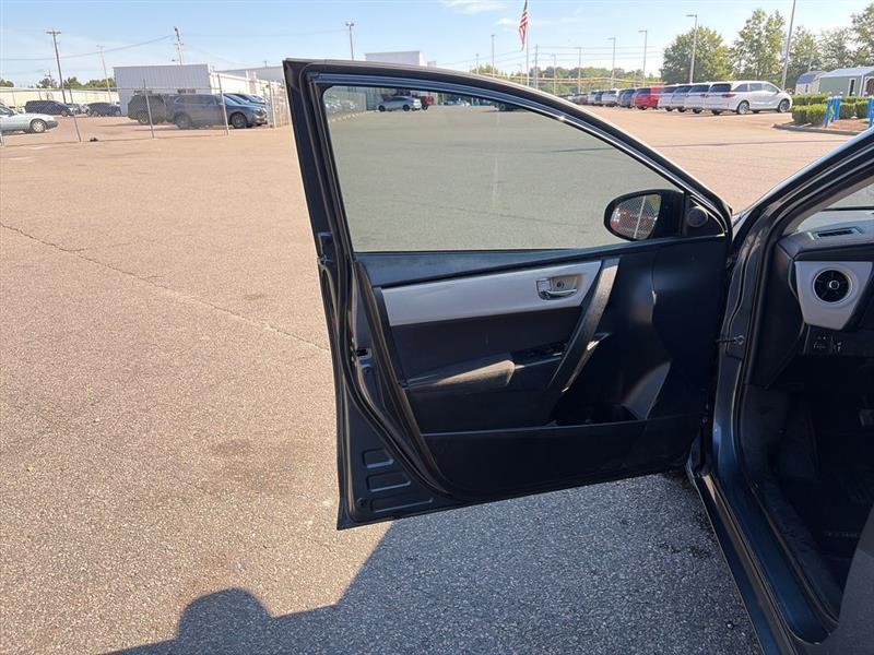 Toyota Corolla LE CVT 2017