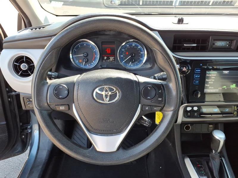 Toyota Corolla LE CVT 2017