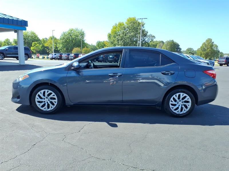 Toyota Corolla LE CVT 2017