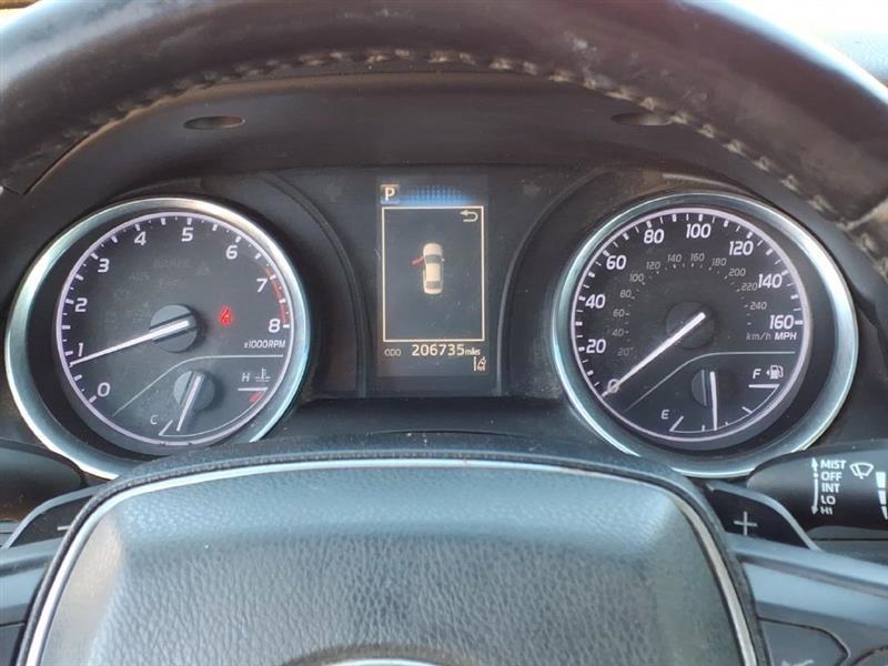 Toyota Camry SE 2020