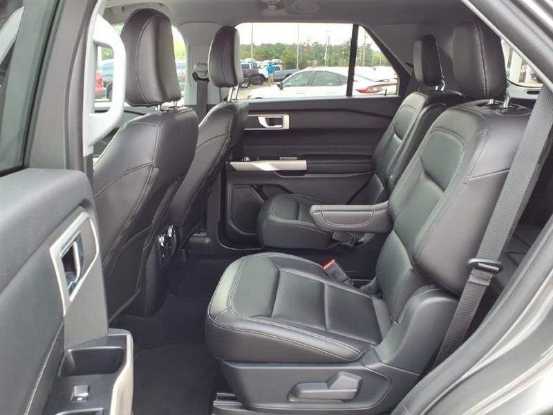 Ford Explorer XLT AWD 2023