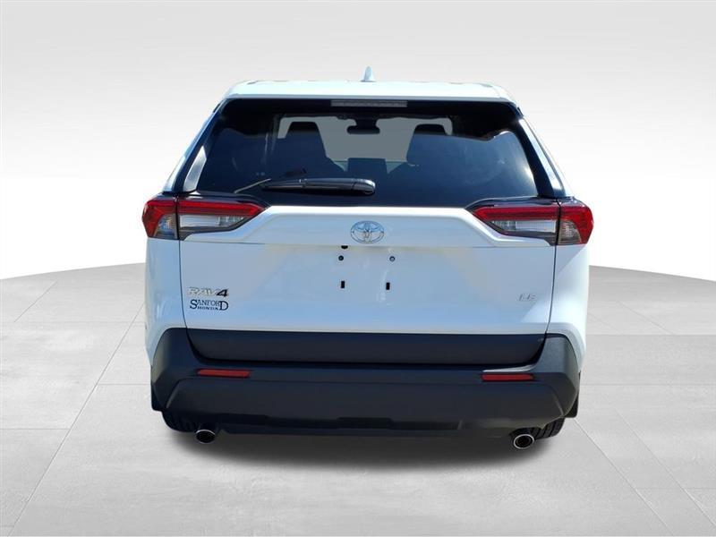 Toyota RAV4 LE 2025
