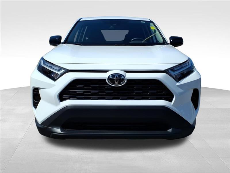 Toyota RAV4 LE 2025