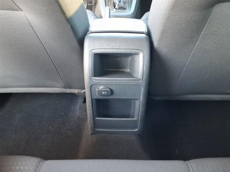 Volkswagen Jetta 1.4T S 6A 2016