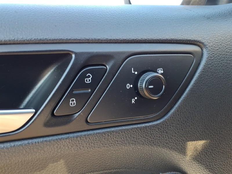 Volkswagen Jetta 1.4T S 6A 2016