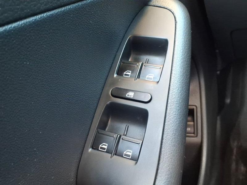 Volkswagen Jetta 1.4T S 6A 2016