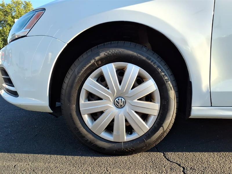 Volkswagen Jetta 1.4T S 6A 2016