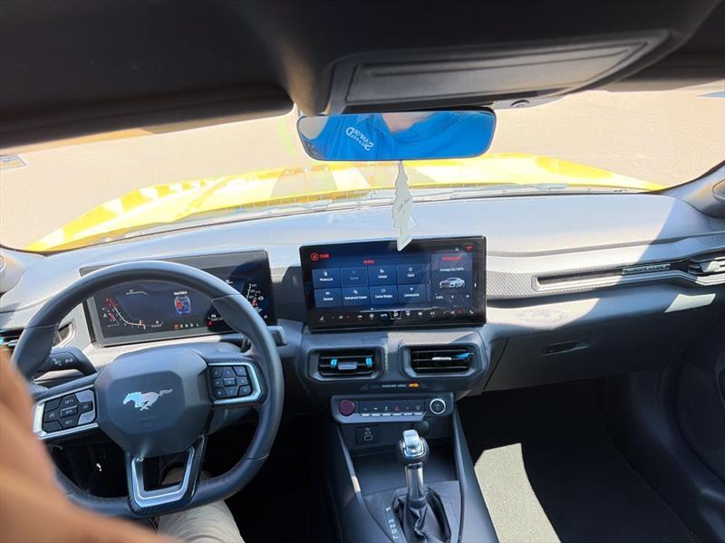 Ford Mustang EcoBoost Coupe 2024