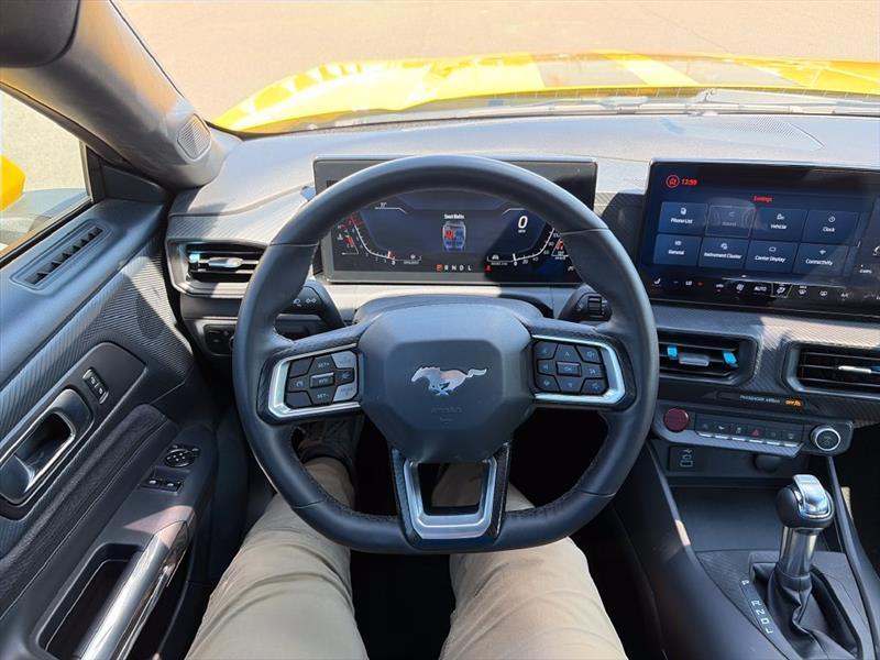 Ford Mustang EcoBoost Coupe 2024