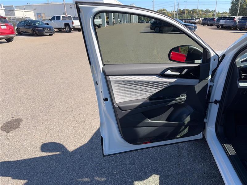 Volkswagen Taos S 2022